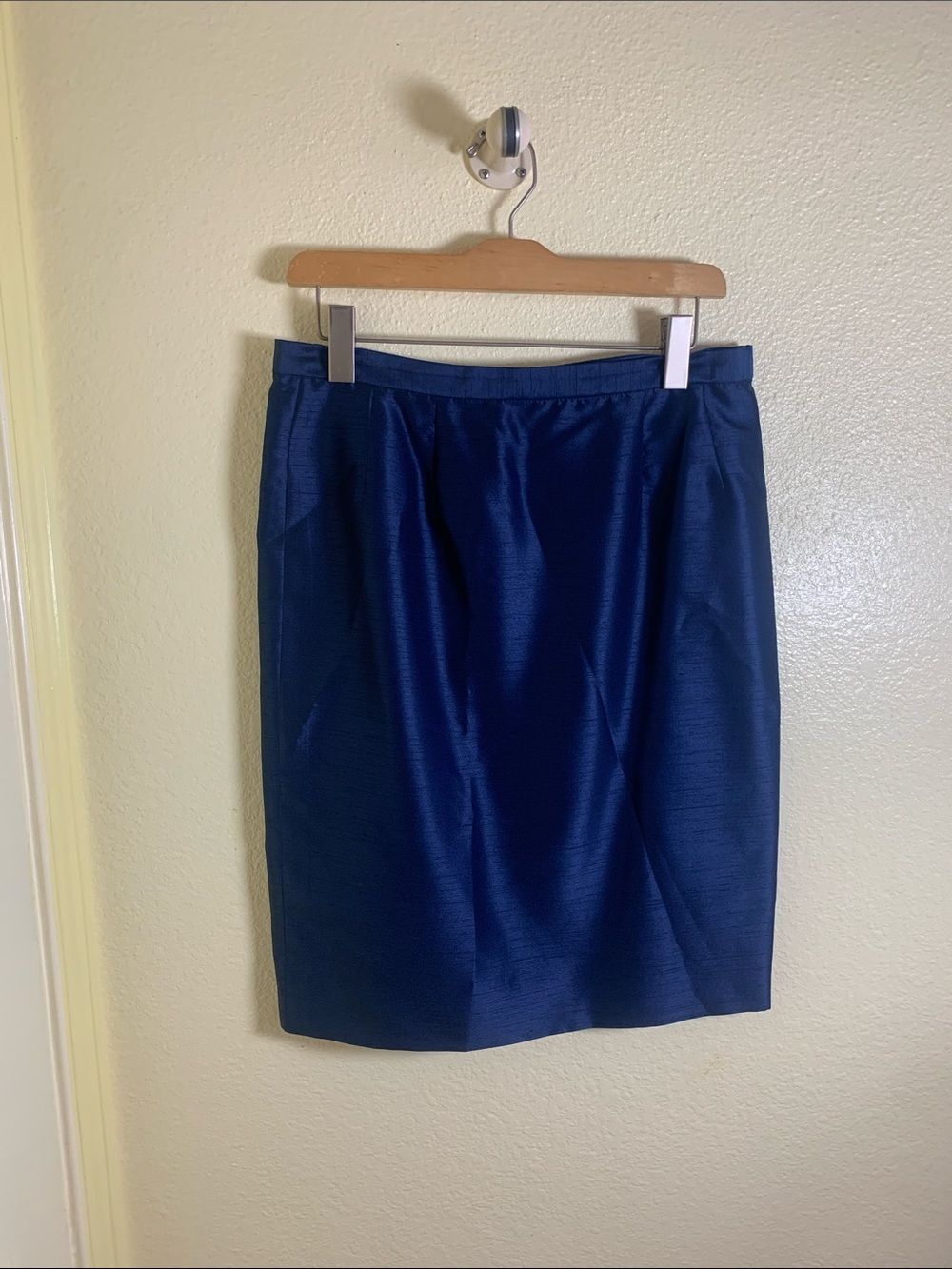 NWOT Bigio Collection Navy Pencil Skirt - Sleek Workwear Staple, Size 12